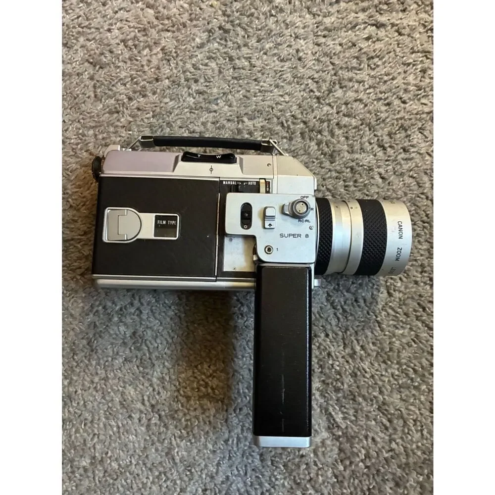Canon Super 8 Vintage Movie Camera in Black and Silver